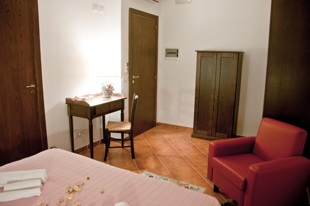 Casale Il Gheppio ξενώνας Laureana Cilento Δωμάτιο φωτογραφία